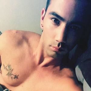 Meet your Posher, Nicholas